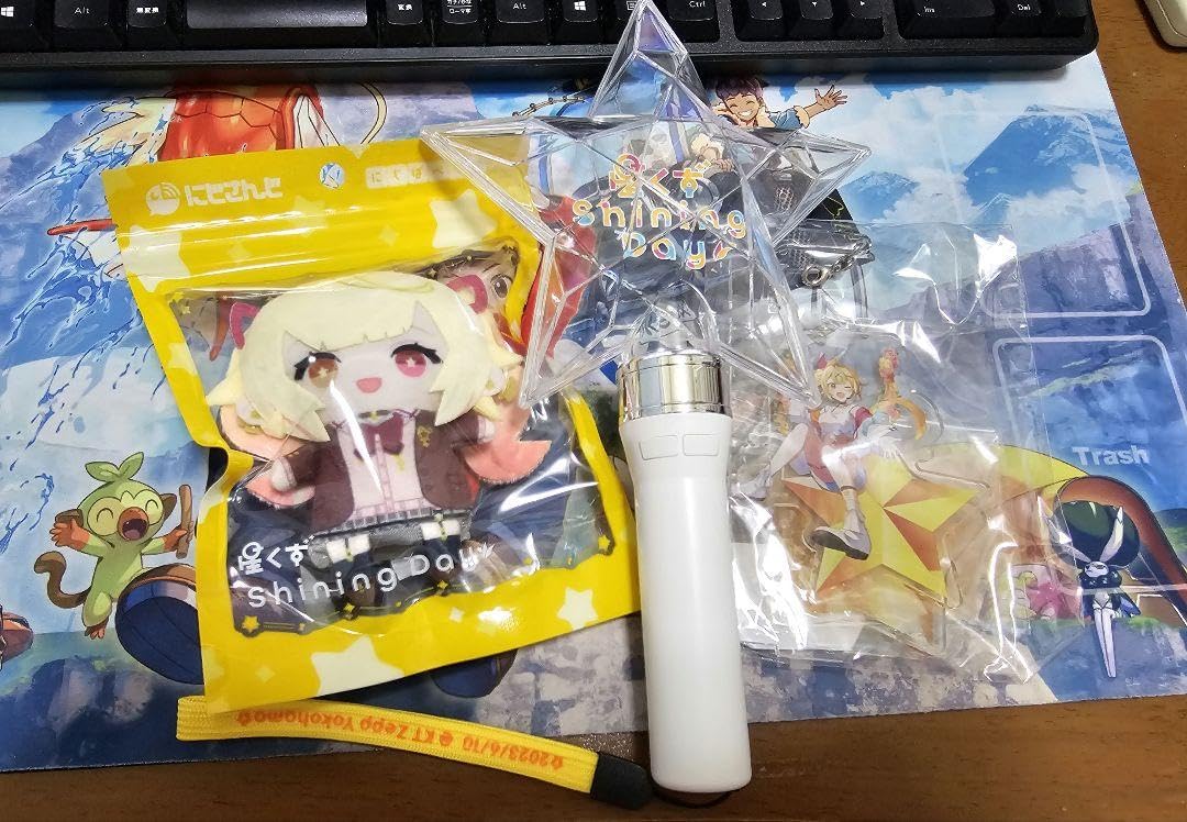 Amazon.co.jp: 星川サラ 1st LIVEグッズ ペンライト、アクスタ